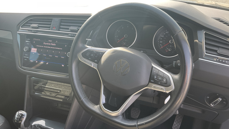 Volkswagen Tiguan 1.5 TSI 150 Life 5dr Petrol Estate